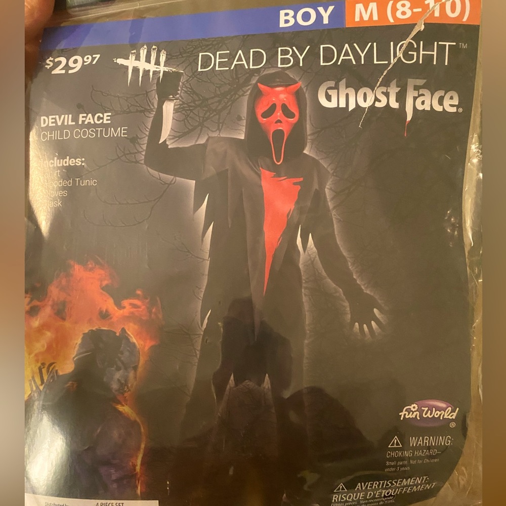 Ghost Face Death By Dawn Boys Costume Worn for less than 1 hour for photos. 8/10